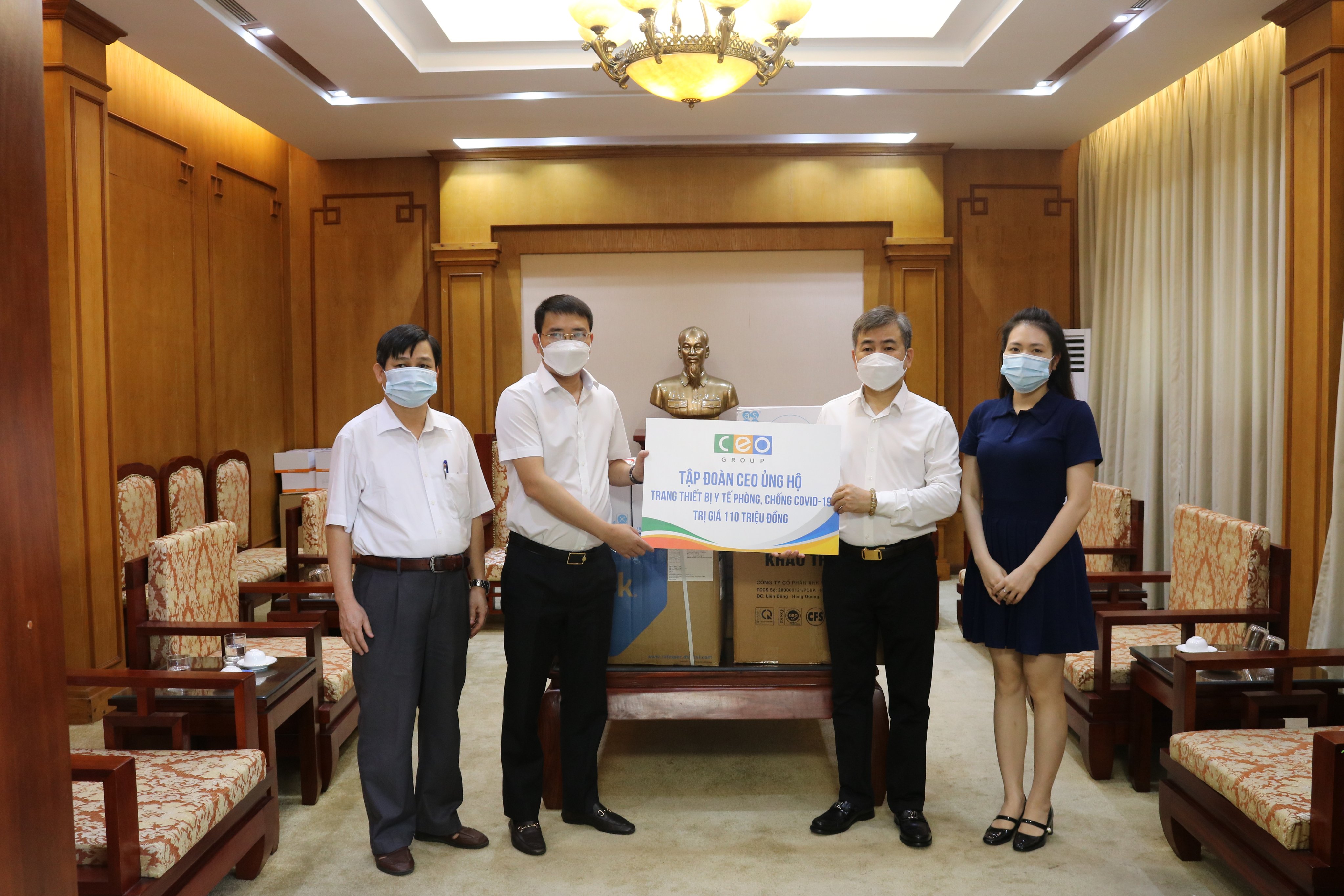 Tập đoàn CEO chung tay cùng quận Nam Từ Liêm, Hà Nội phòng, chống dịch Covid-19 - Tập đoàn CEO